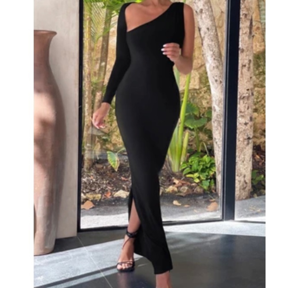 Black One Shoulder Bodycon Maxi Dress